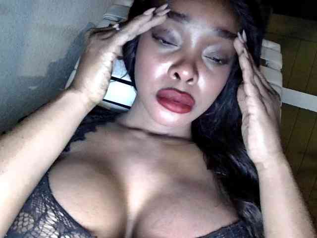 Ataliahh webcam