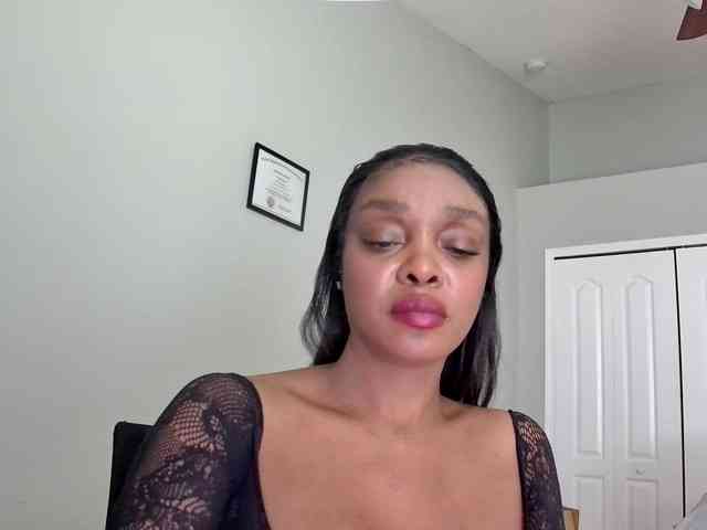 Ataliahh webcam