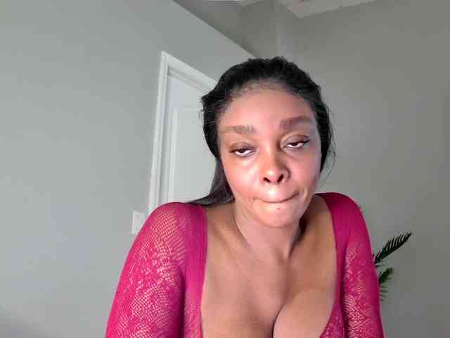 Ataliahh webcam