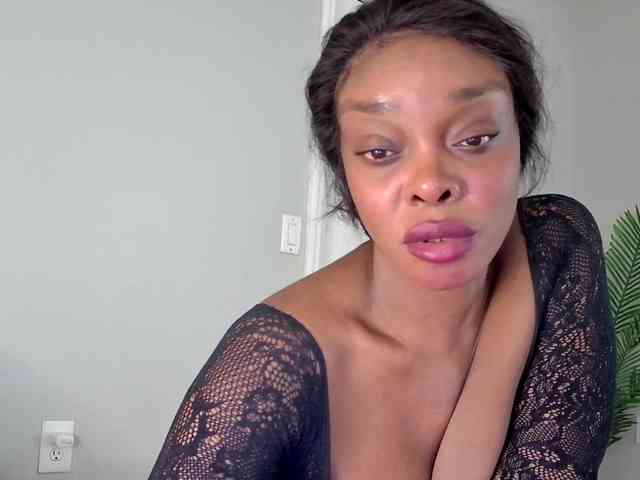 Ataliahh webcam