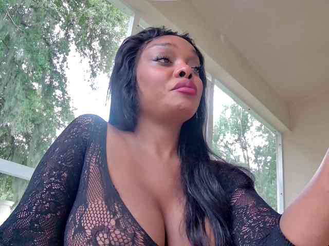 Ataliahh Live Webcam on BongaCams