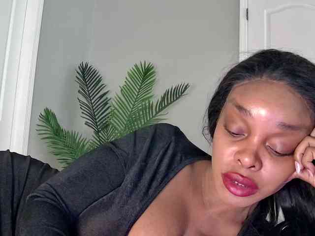 Ataliahh webcam