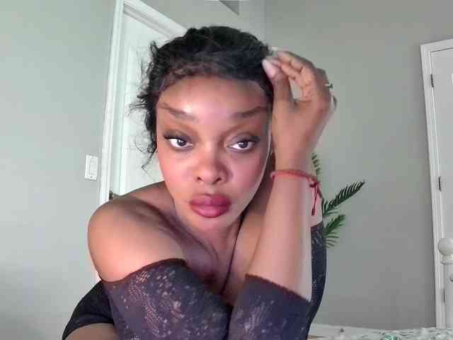 Ataliahh webcam