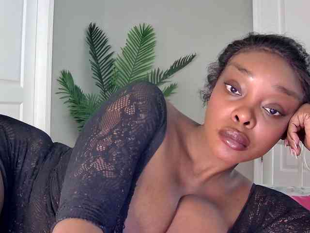 Ataliahh webcam