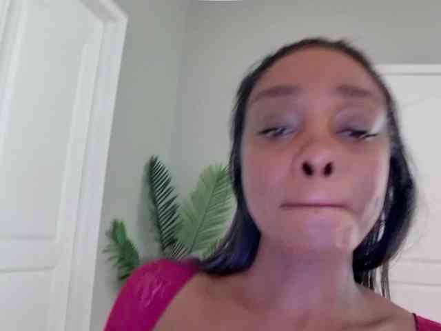 Ataliahh webcam
