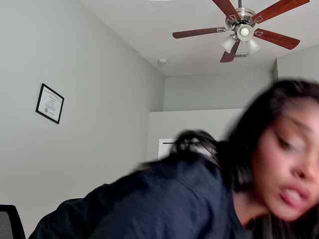 Ataliahh webcam