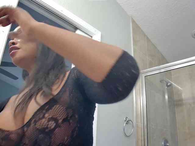 Ataliahh webcam