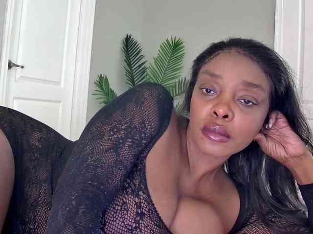Ataliahh webcam