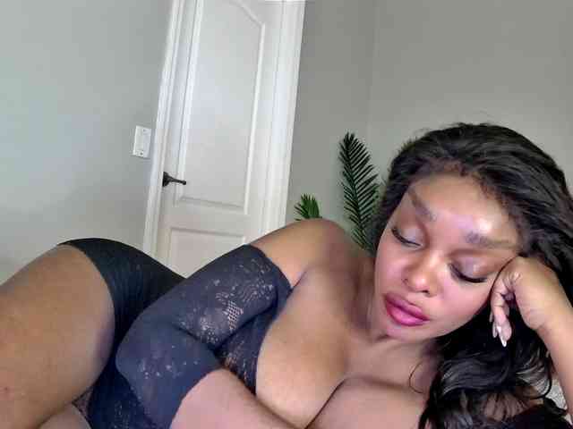 Ataliahh webcam