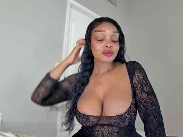 Ataliahh webcam