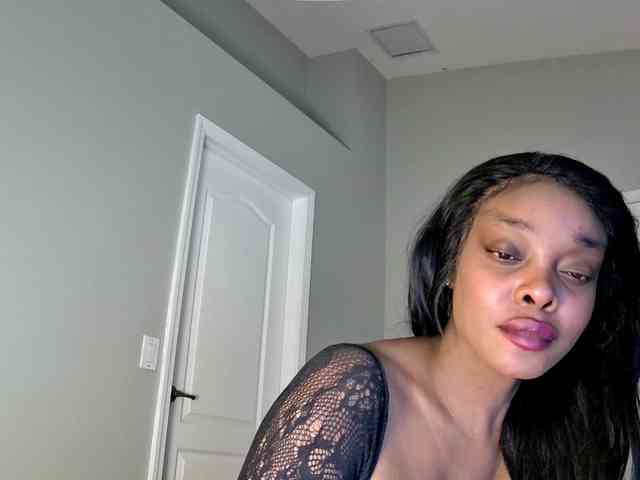 Ataliahh webcam