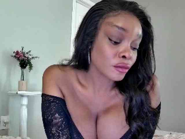 Ataliahh webcam