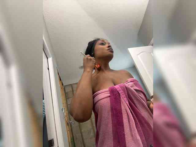 Ataliahh webcam