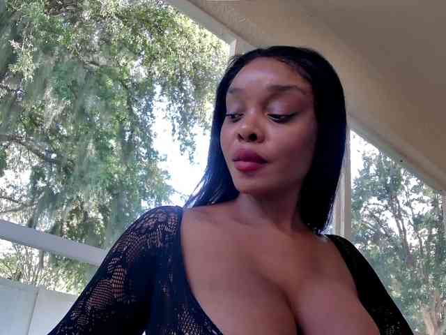 Ataliahh webcam