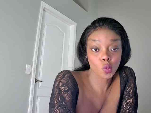 Ataliahh webcam
