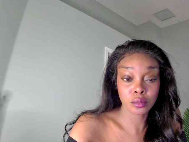 Ataliahh webcam