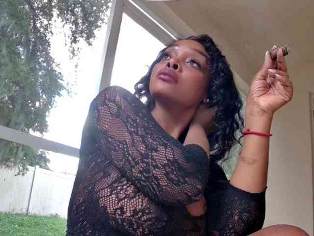Ataliahh webcam