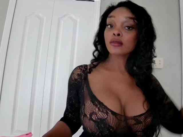 Ataliahh webcam
