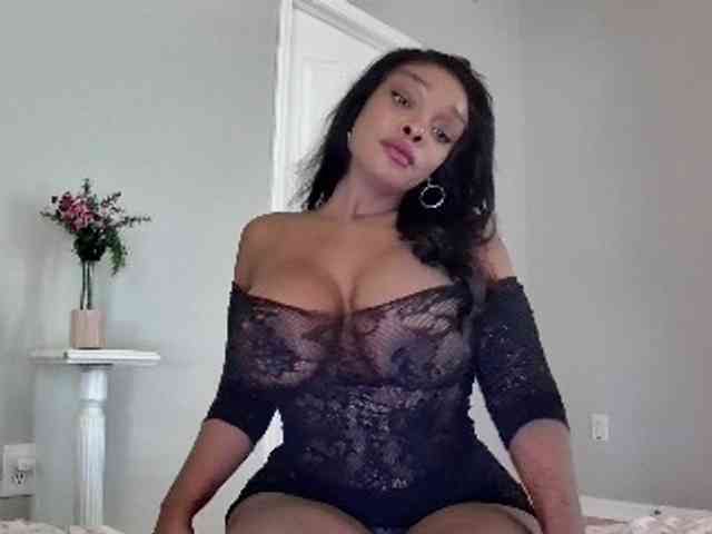 Model: Ataliahh