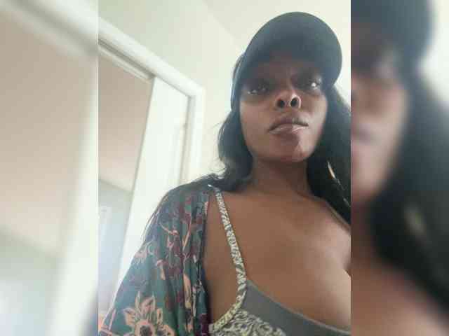 Ataliahh webcam