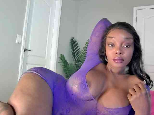 Ataliahh webcam