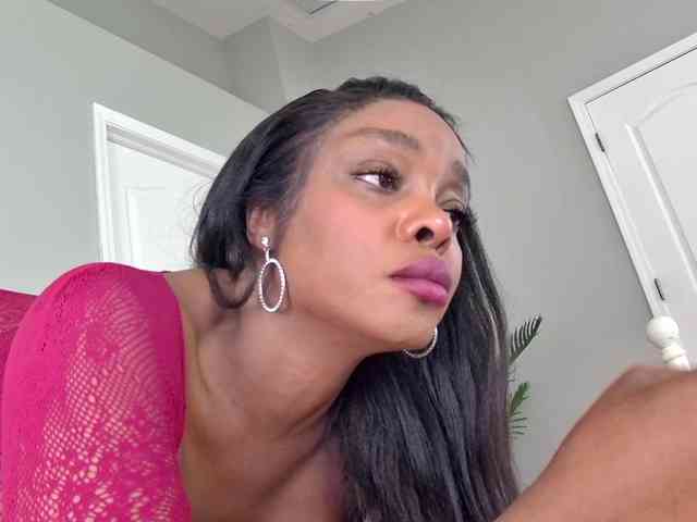 Ataliahh webcam