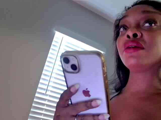 Ataliahh webcam