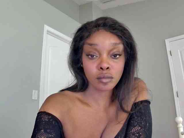Ataliahh webcam