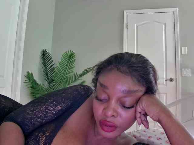 Ataliahh webcam