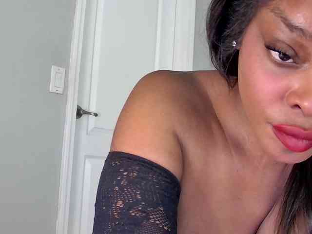 Ataliahh webcam