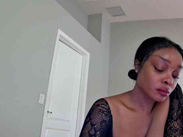 Ataliahh webcam