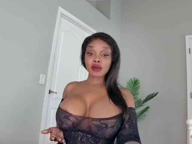 Model: Ataliahh