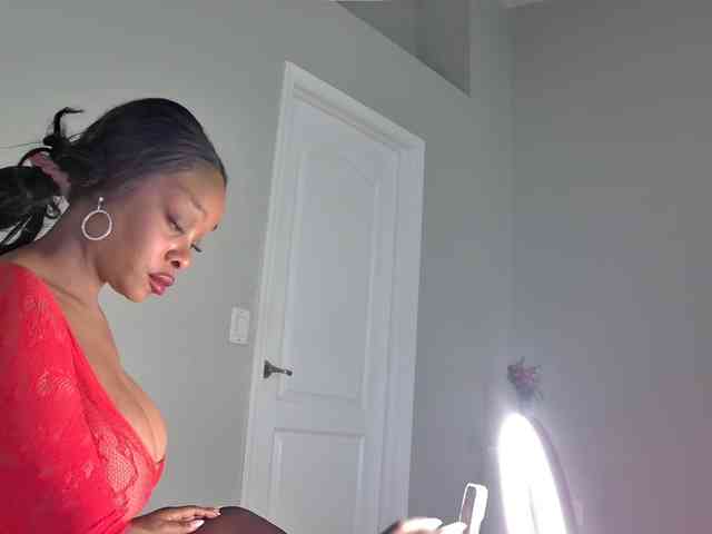 Ataliahh webcam