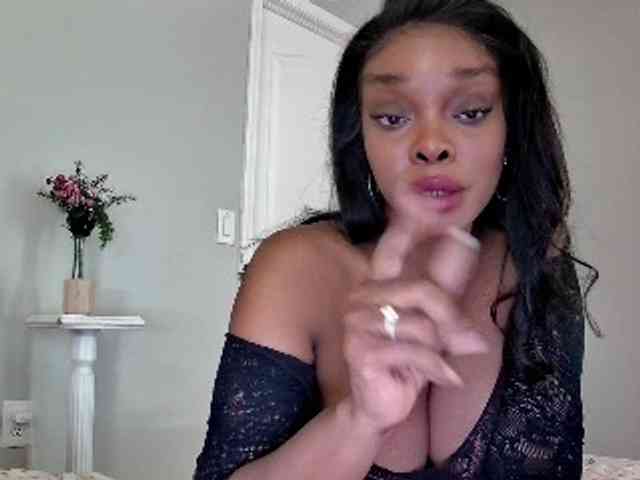 Ataliahh webcam