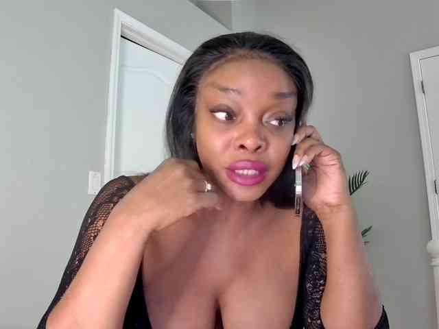 Ataliahh webcam