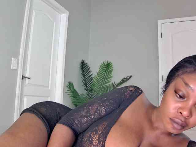 Ataliahh webcam