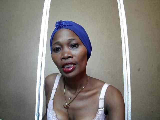 jenah2 Live Webcam on BongaCams