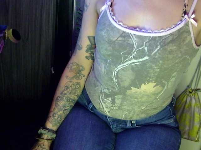 dankskank3 live cam on BongaCams
