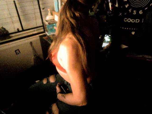 dankskank3 live cam on BongaCams
