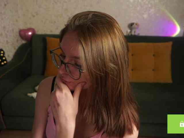 HaroldBohr webcam