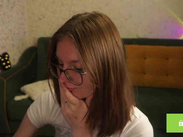 HaroldBohr webcam