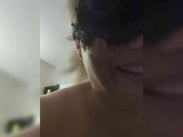MmvHon webcam