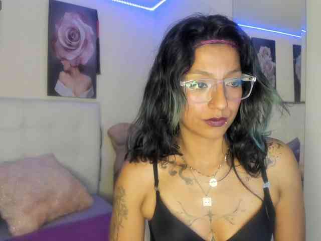 Model: SamanthaMay