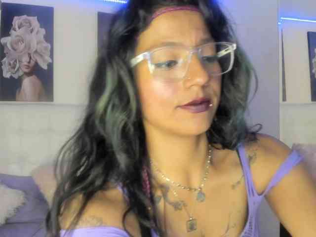 SamanthaMay webcam