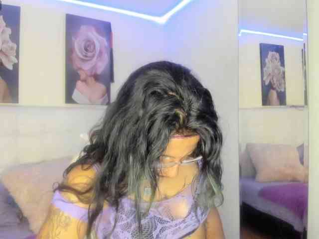 SamanthaMay webcam