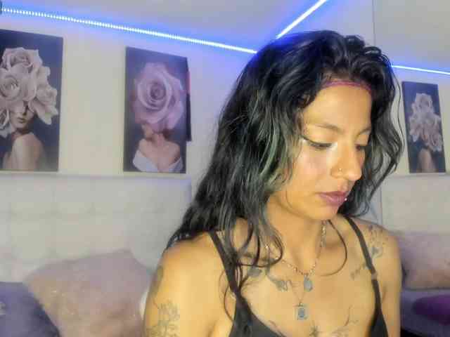 SamanthaMay webcam