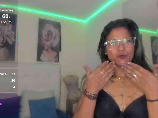 SamanthaMay webcam