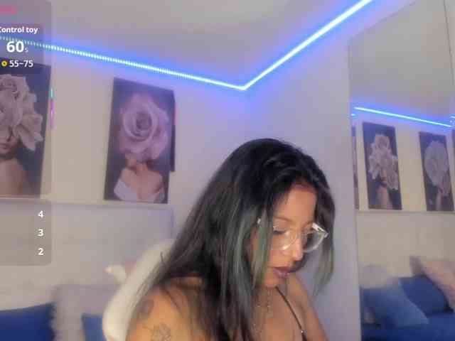 SamanthaMay webcam