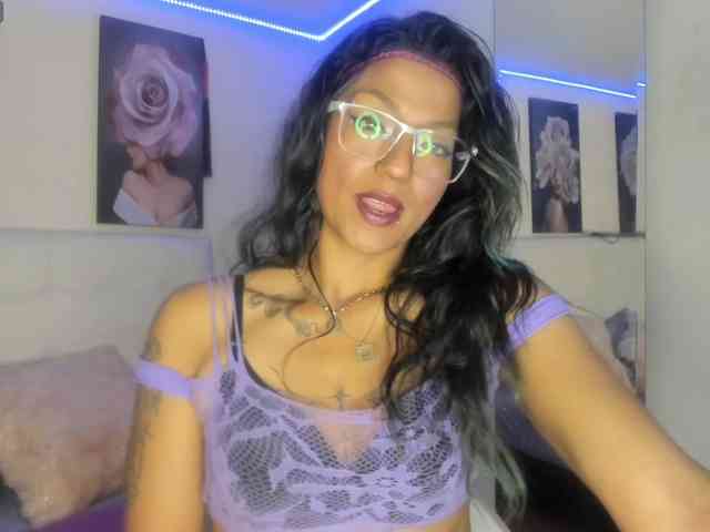 SamanthaMay webcam