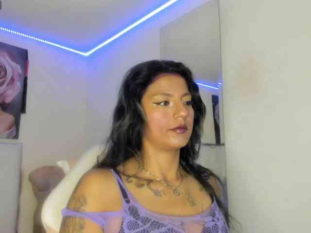 SamanthaMay webcam